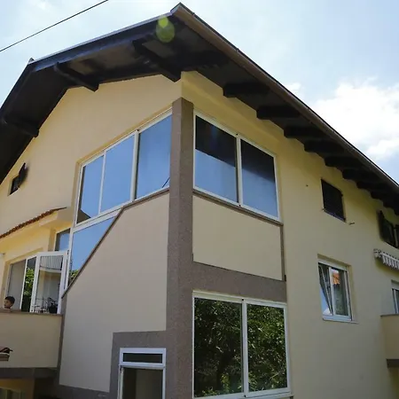 Niksa Appartement *
